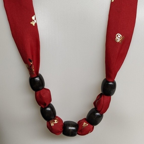 Ribbon & Wood Beads Asian Theme Necklace / Choker - Picture 2 of 6